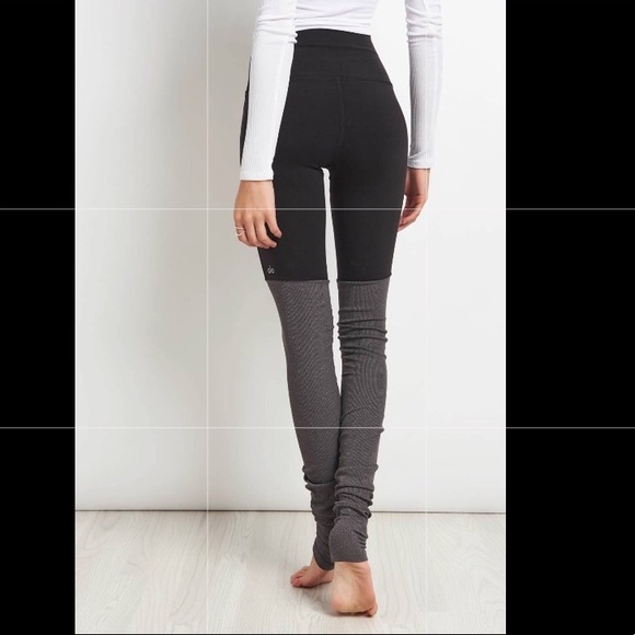 ALO Yoga Pants - Alo Yoga Goddess Leggings